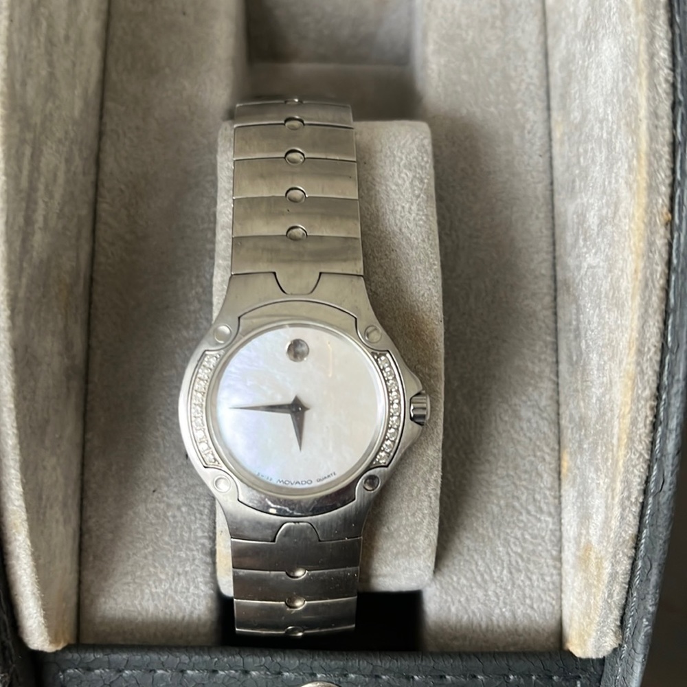 Movado The Museum Watch Mother of Pearl face with Diamonds